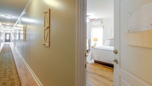 Interior - Sylvester Studio w/ Shared Patio: 19 Mi to Albany (Sylvester)