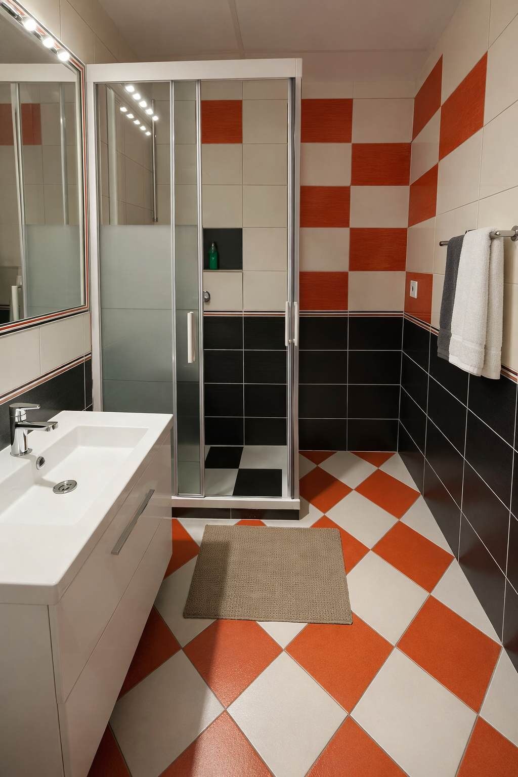 Shower, towels