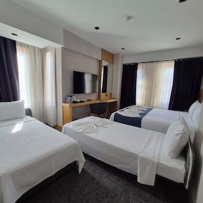 Family Quadruple Room, City View - Derik Housetroya Hotel (Çanakkale)
