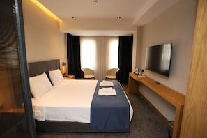 Standard Double Room, Non Smoking, City View - Derik Housetroya Hotel (Çanakkale)
