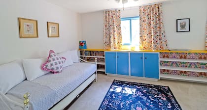 Orchard Oasis 5 Bedroom Home