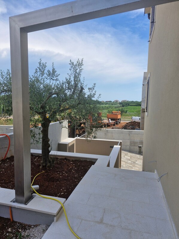 Property grounds - Apartment 'More' with Sea View, Wi-Fi and Air Conditioning (Bužinija)