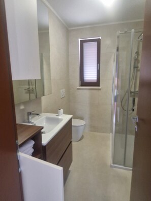 Bathroom - Apartment 'More' with Sea View, Wi-Fi and Air Conditioning (Bužinija)