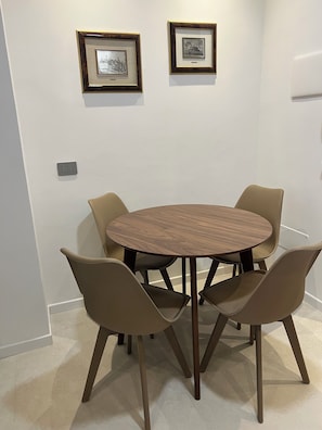 Unclassified image, 3 of 20, button - Modern 2-Bedroom Apartment. Your base for exploring Umbria in comfort and style (Perugia)