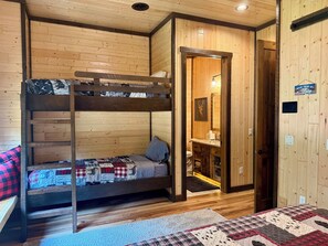 5 bedrooms, iron/ironing board, free WiFi, bed sheets - Spacious 5-bedroom lodge on Bone Lake with 2 guest cabins, pickleball and sauna. (Milltown)