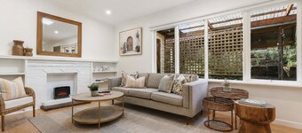 Kallista Silvermist House and Guest House by Ready Set Stay