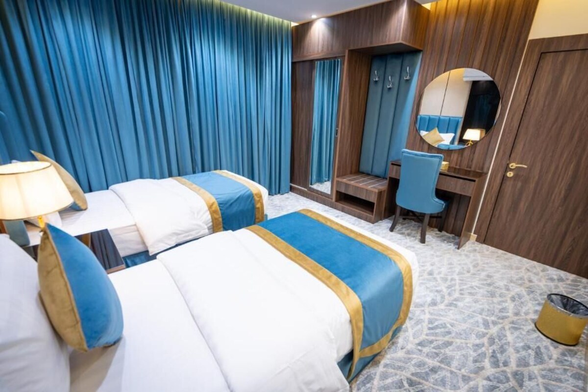 Deluxe Suite