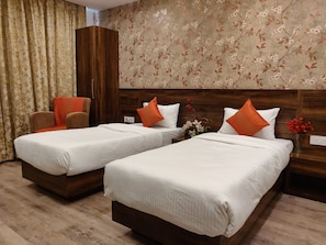 Comfort Double or Twin Room, City View | Spa - HOTEL YELCHIKO (Varanasi)