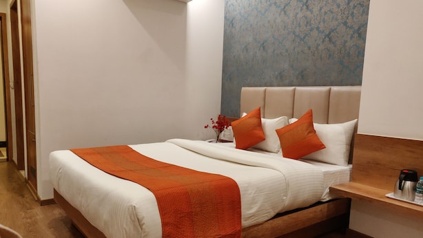 Unclassified image, 1 of 5, button - HOTEL YELCHIKO (Varanasi)