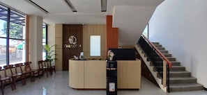 Unclassified image, 3 of 25, button - The Loein Hotel Purwokerto (Purwokerto Banyumas)