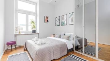 Apartment | Iron/ironing board, individually decorated, individually furnished