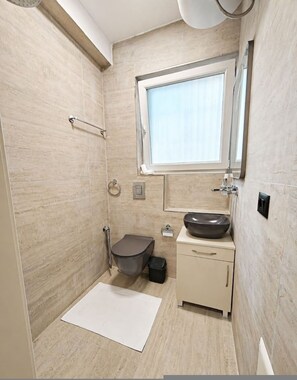 Bathroom - Azzuro Apartment in Durrës (Durrës)