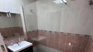 Unclassified image, 5 of 16, button - Vacation Home 'Casa Zuni' with Mountain View, Private Terrace and Wi-Fi (Playa Blanca)