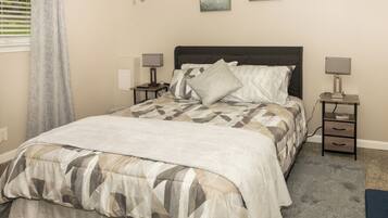 Apartment, 2 Bedrooms | Iron/ironing board, WiFi (free)