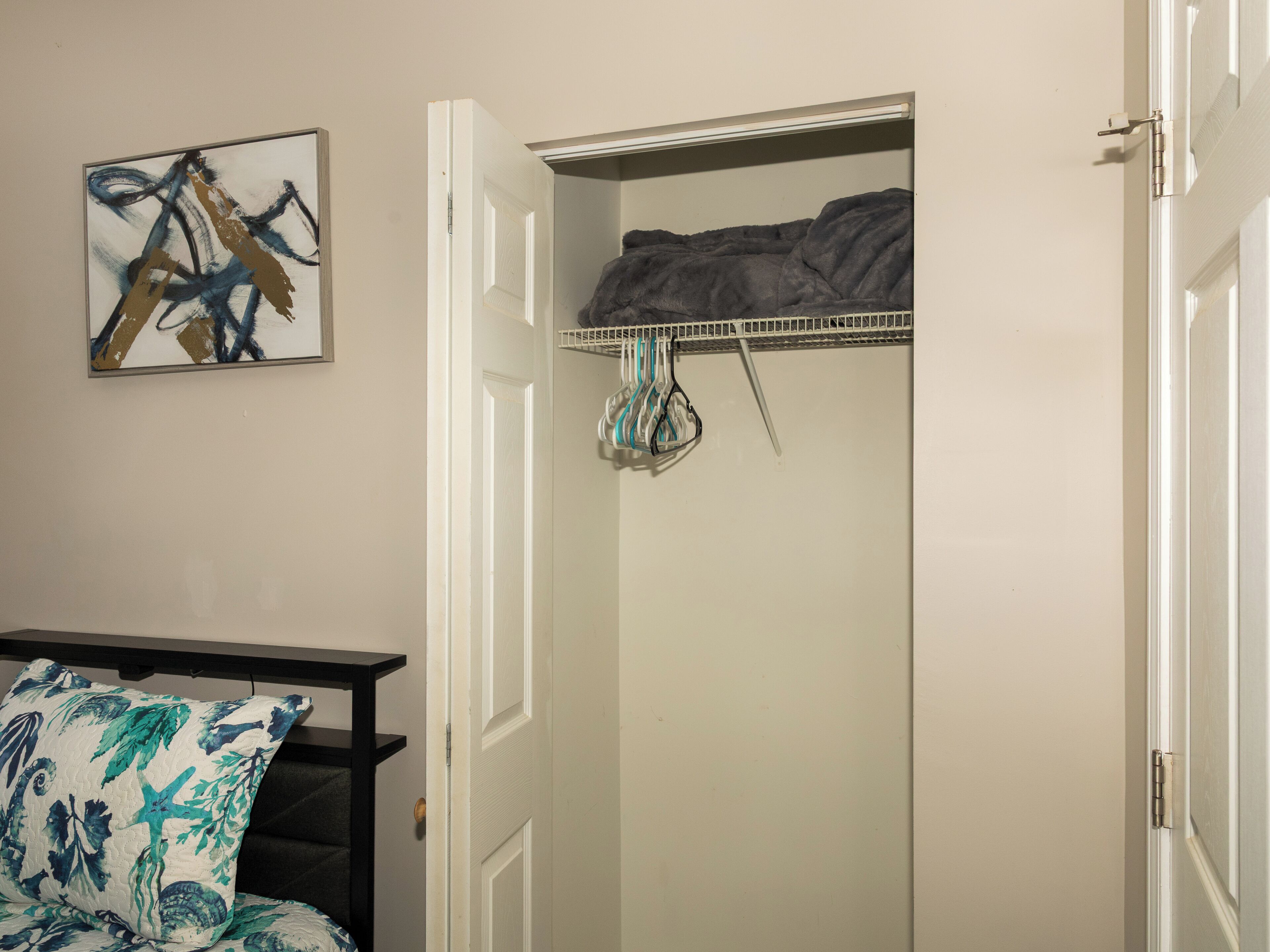 Apartment, 2 Bedrooms | Iron/ironing board, WiFi (free)