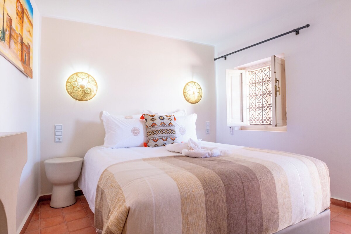 Deluxe Double Room, Courtyard View