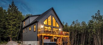 Close to Sunday River: Hot Tub, Sauna, Cold Plunge