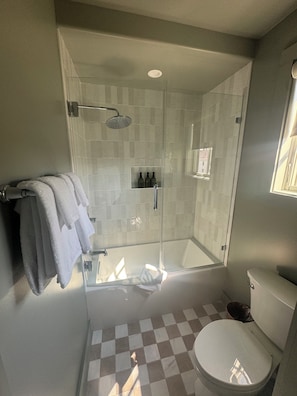 Casa de lujo, 4 habitaciones, cocina, vistas a la ciudad | Baño