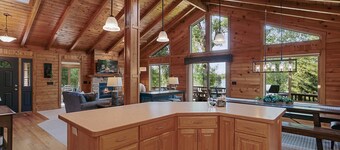 NEW on Lake Ossie! Hot Tub | Sauna| Great Fishing