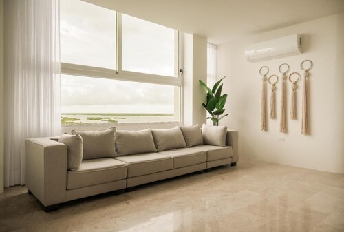 Oceanfront Luxury Penthouse with Shared Pool!