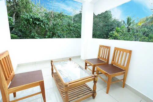 Collection O Elephant Camp