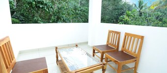 Collection O Elephant Camp