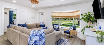 NEW! Pool, Pingpong, Foosball - Sleeps 10