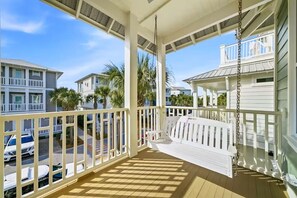 Property grounds - 🌴 Red Rooster | 30A Luxury Home | 3 Kings, Pool & Beach Access 🏖️ (Seacrest Beach)