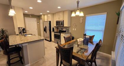 Terrific Pool Home, close to Flagler Beach & Daytona
