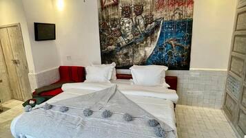 Executive Suite, Pool View | In-room safe, iron/ironing board (on request), WiFi (free)