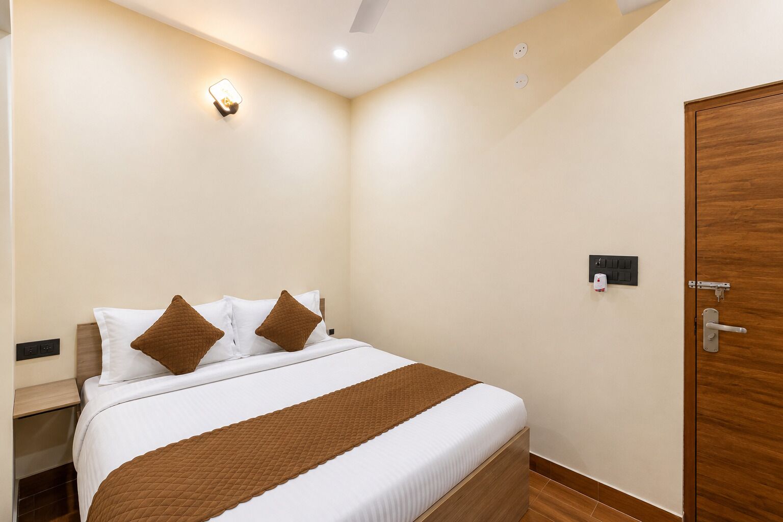 Standard Double Room | WiFi (free)