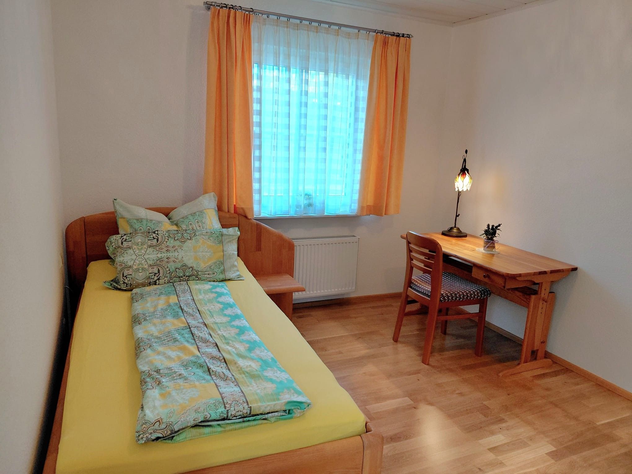 2 bedrooms, bed sheets