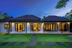 House - The Aryana Estate in Seminyak (Keroboken Kelod)