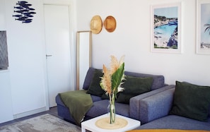 Living area - Costa del Sol Apartment with Balcony, Wi-Fi, Air Conditioning (Torremolinos)
