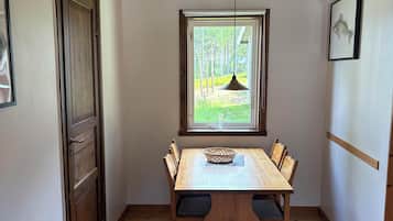 Cottage, Patio, Lake View | Dining