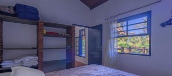 Casa em Ilhabela com Deck Privativo no Mar