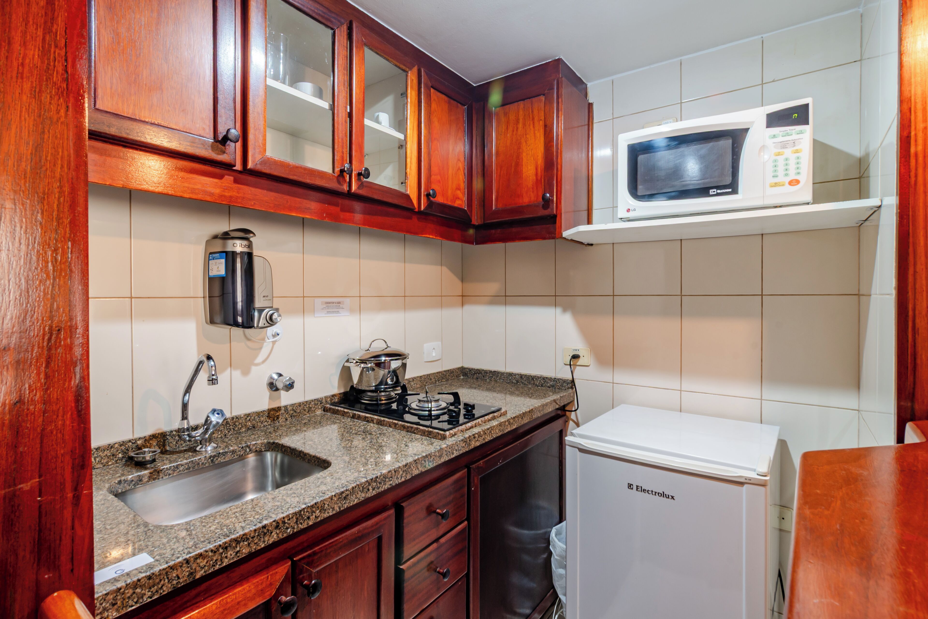 Basic Apartment | Private kitchen