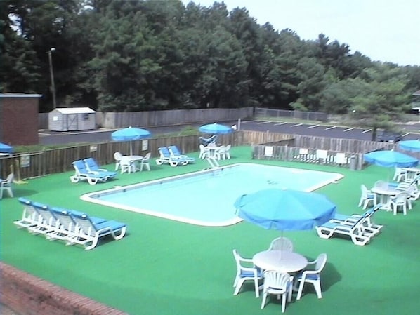Pool - Americas Best Value Inn Airport (Sandston)