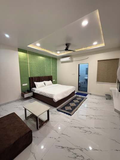 Hotel Shagun