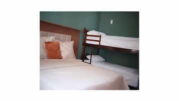 3 Schlafzimmer, Bügeleisen/Bügelbrett, WLAN, Bettwäsche