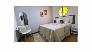 3 chambres, fer et planche à repasser, Wi-Fi, literie fournie