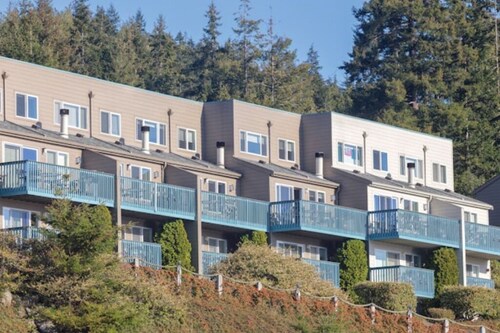 WM BLOCK Discovery Bay 2br