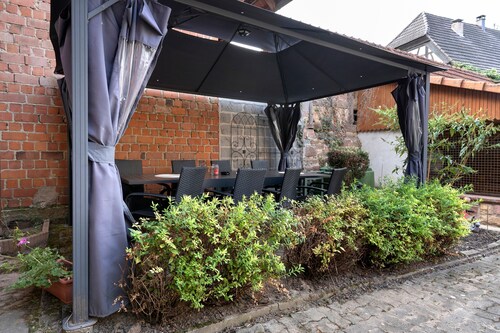 Bed and Breakfast 'Chambre Les Coquelicots' with Shared Terrace and Wi-Fi