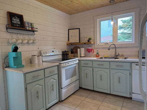 The Shoal Tickle House