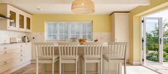 6 Bed in Herons Ghyll (oc-t44940)