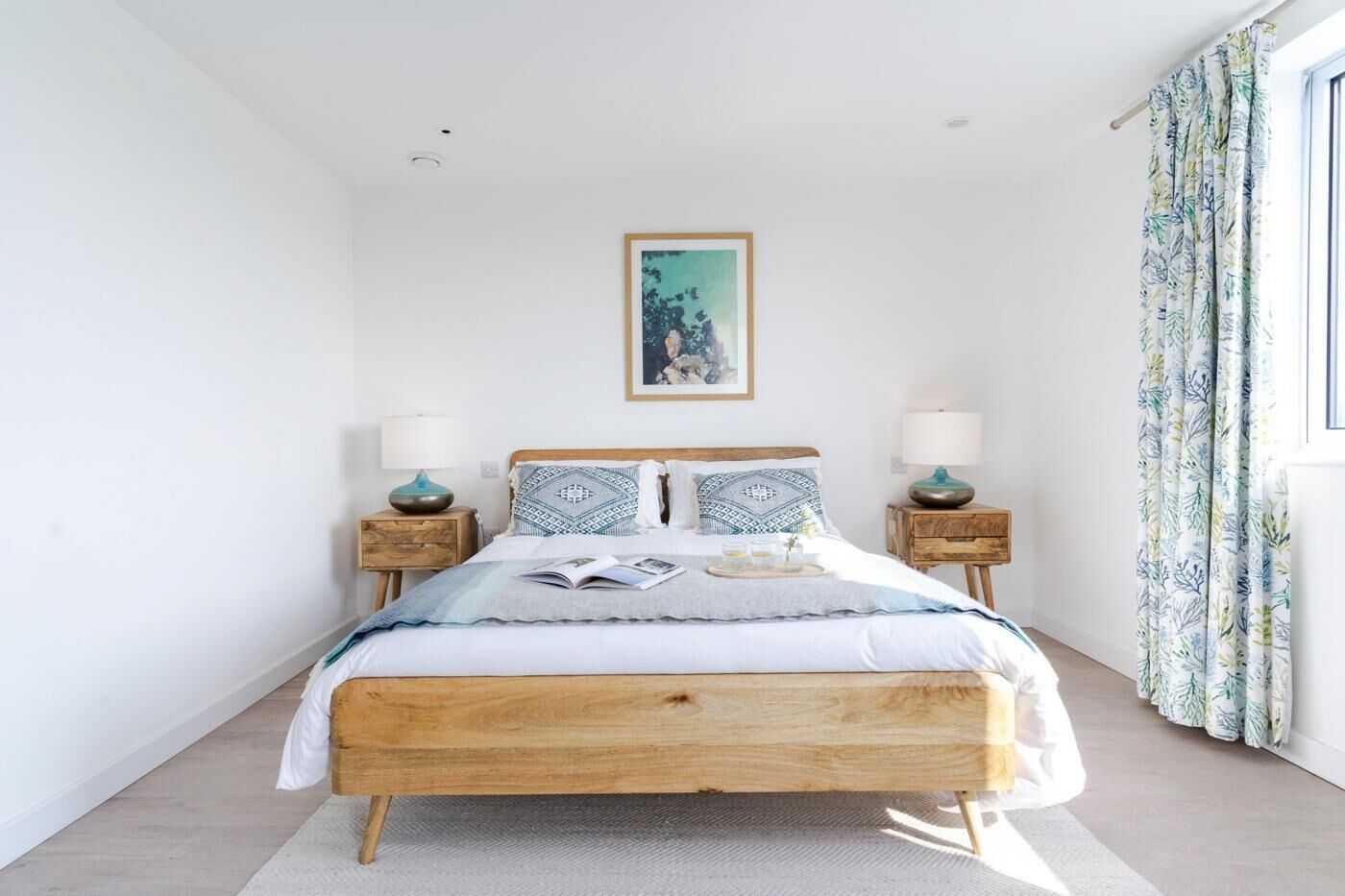 Iron/ironing board, travel cot, free WiFi, bed sheets