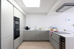 Private kitchen - 2 Bed in Porth (oc-b642115) (Newquay)