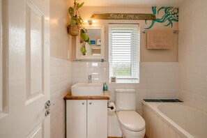 Bathroom - 1 Bed in Eccles-on-Sea (oc-f45217) (Lessingham)