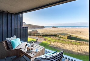 Outdoor dining - 3 Bed in Perranporth (oc-b584315) (Perranporth)