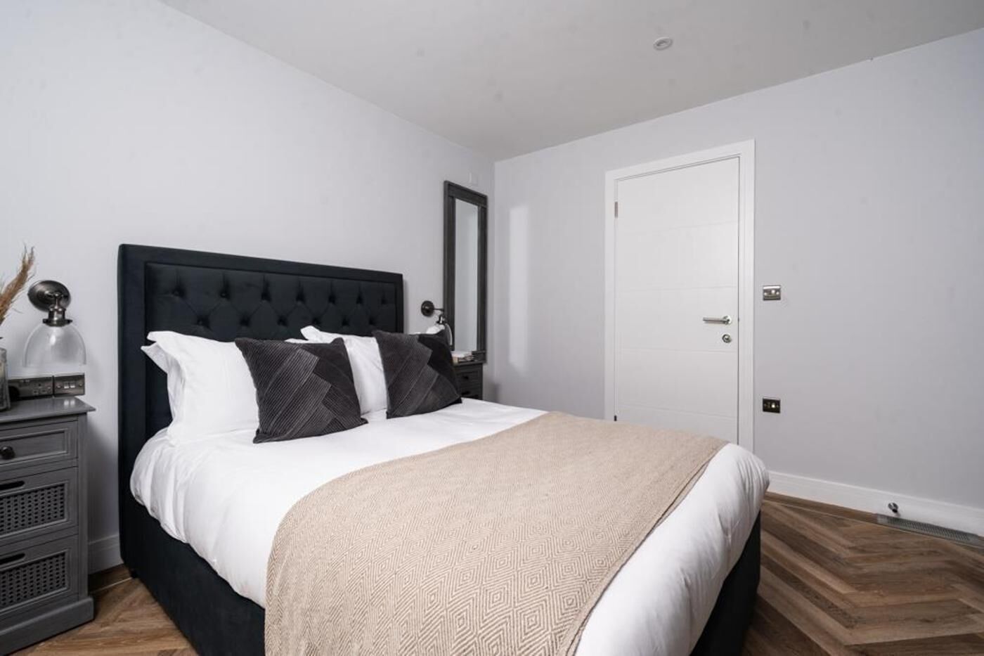 Iron/ironing board, travel cot, free WiFi, bed sheets
